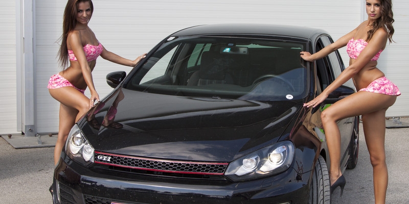 hartberg-2012-sexy-car-fotoshoot-0944DA52B1E-1C0C-981B-4F41-6FCE10DE671C.jpg