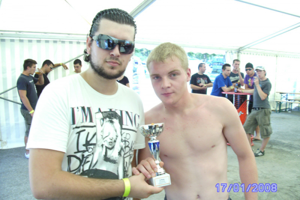 bild0228FA21DC1F-4D66-0025-BD05-D62875AAB22D.jpg