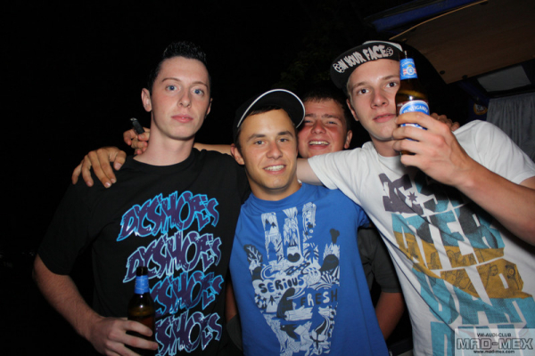 img-096347903E56-80E4-3EF7-11DC-5D52C0C7B5DD.jpg