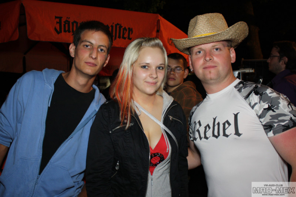 img-0970374280BE-6F63-B150-3E19-D3CF5A526A23.jpg