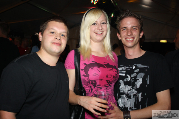 img-09845054BFB4-96C8-1CD4-128F-314218206F32.jpg