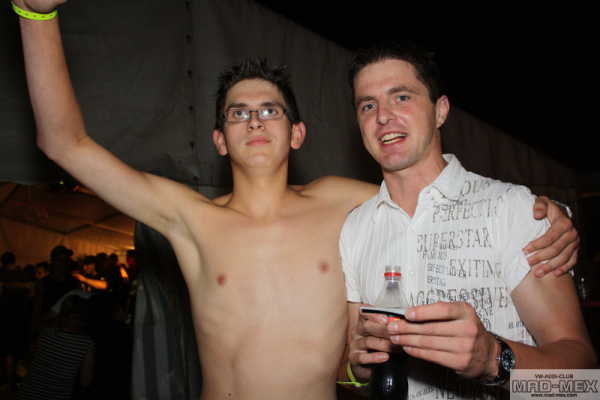 img-1014D7B9E35A-AC21-8931-6BBB-E875CD4968D1.jpg