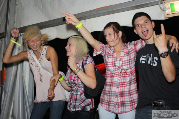 img-101614C09CDC-D94A-C205-376A-09D06A1999C8.jpg