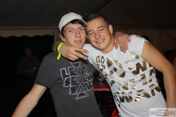 img-10446D19F15A-7B9B-7D45-D8E9-FB0AA7E37586.jpg