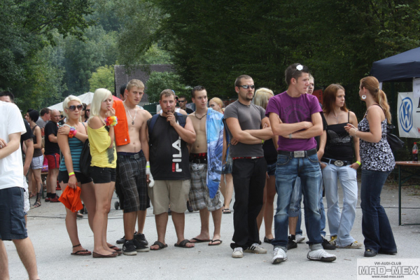 img-1366A9BF7F1E-9F43-CC20-D2C7-6F1E98E9F324.jpg
