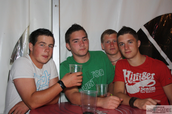 img-1691B3535995-4893-EB75-92C3-8ACBFFC96A0C.jpg