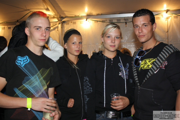 img-1693AB281150-6C6E-5808-1BA1-BD6328395ADC.jpg