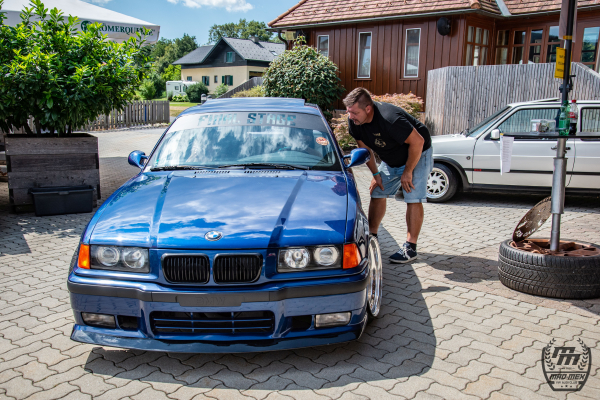 dsc-4999D9B96A2E-7A99-ED7E-9D73-3A0773FBC0A7.jpg
